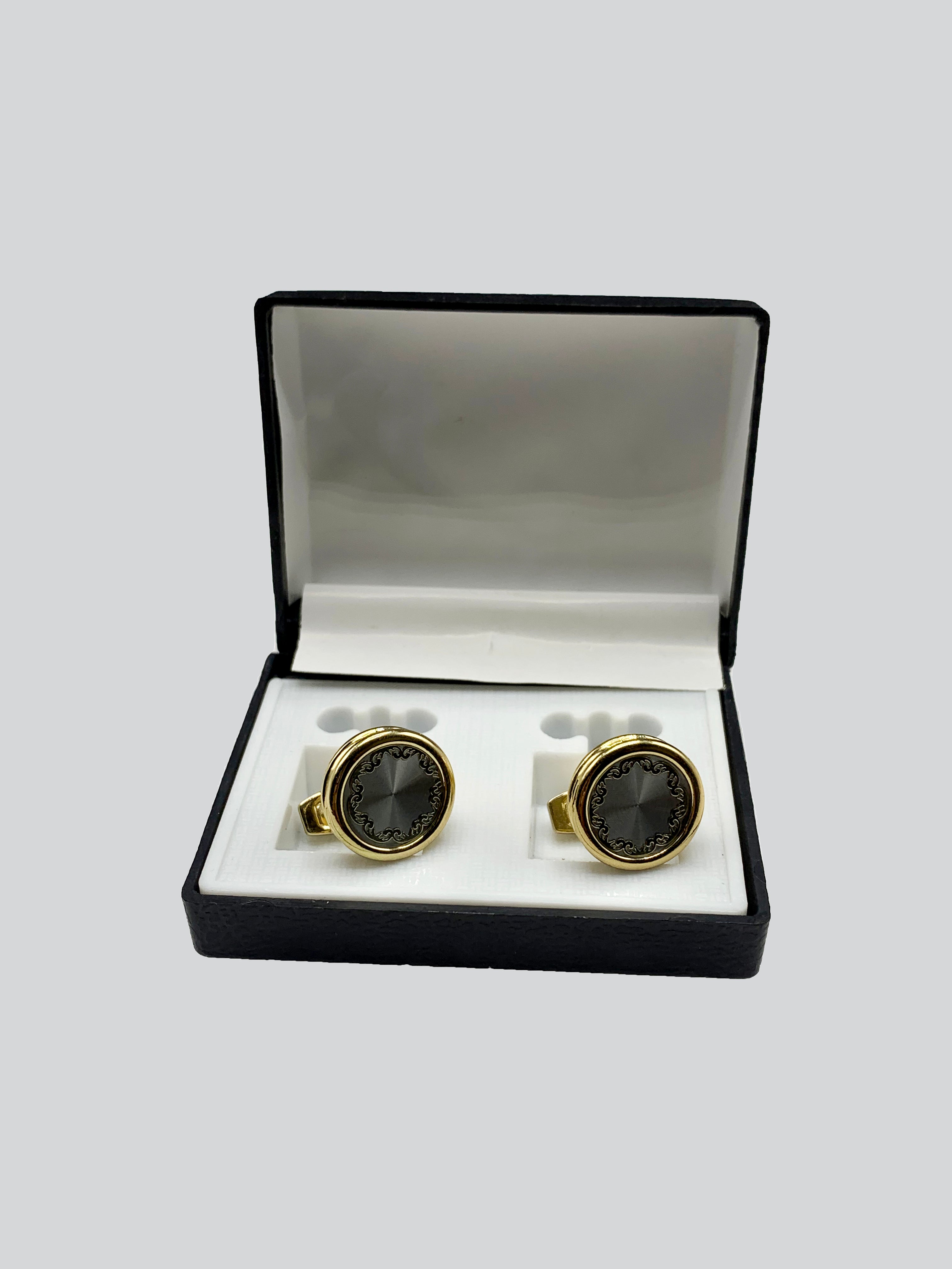 CUFFLINKS (003)