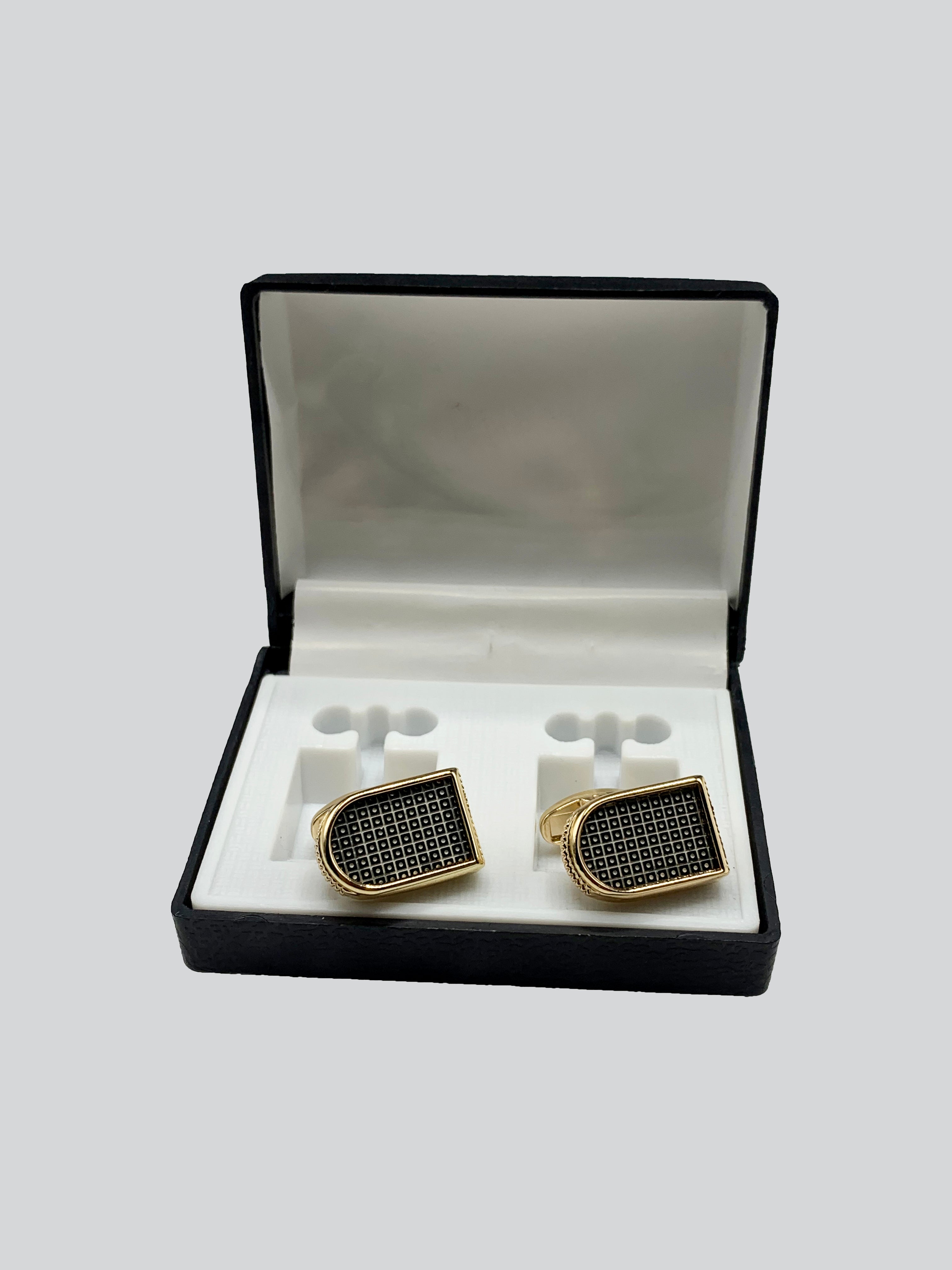 CUFFLINKS (004)