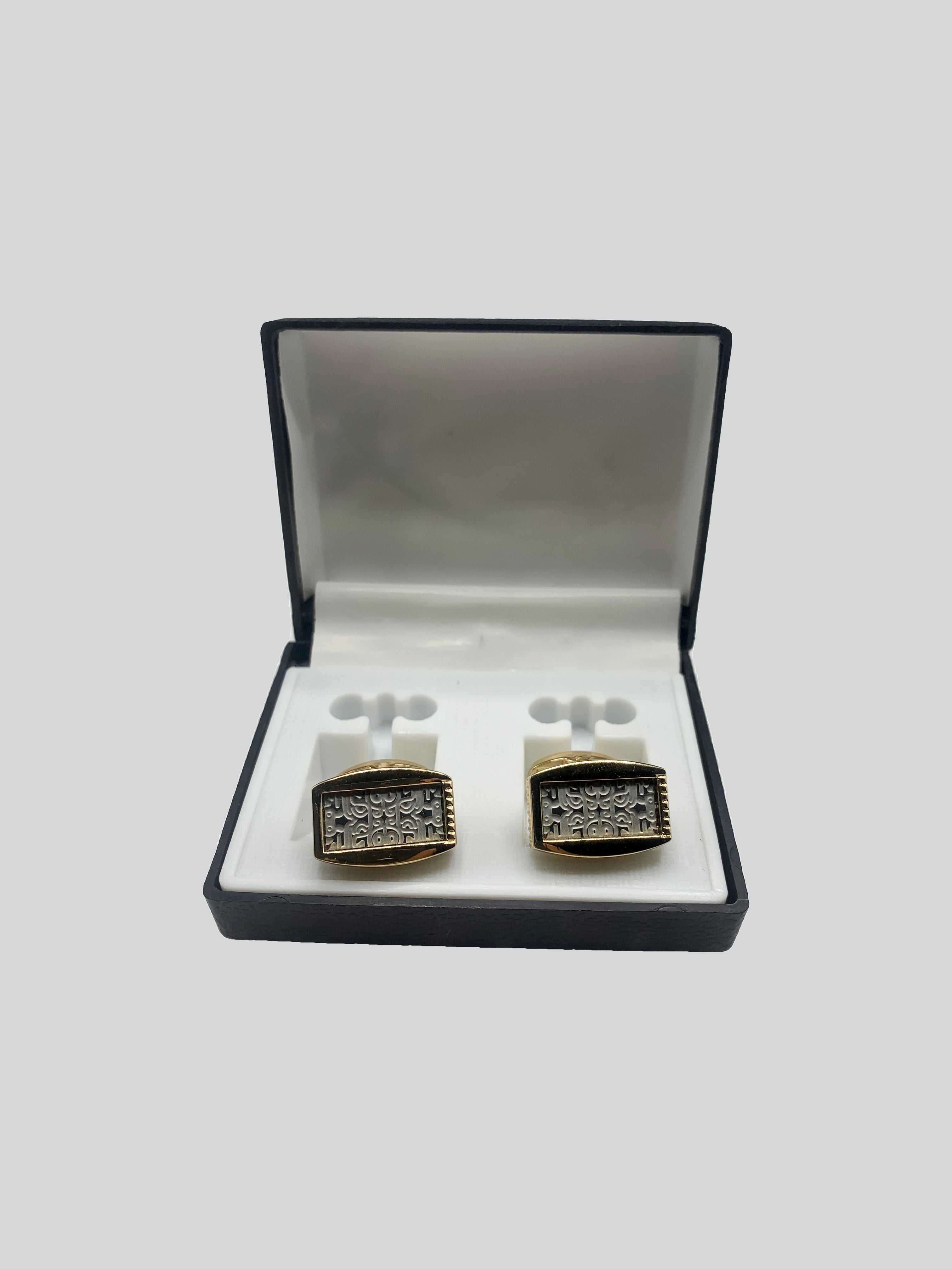 CUFFLINKS (005)