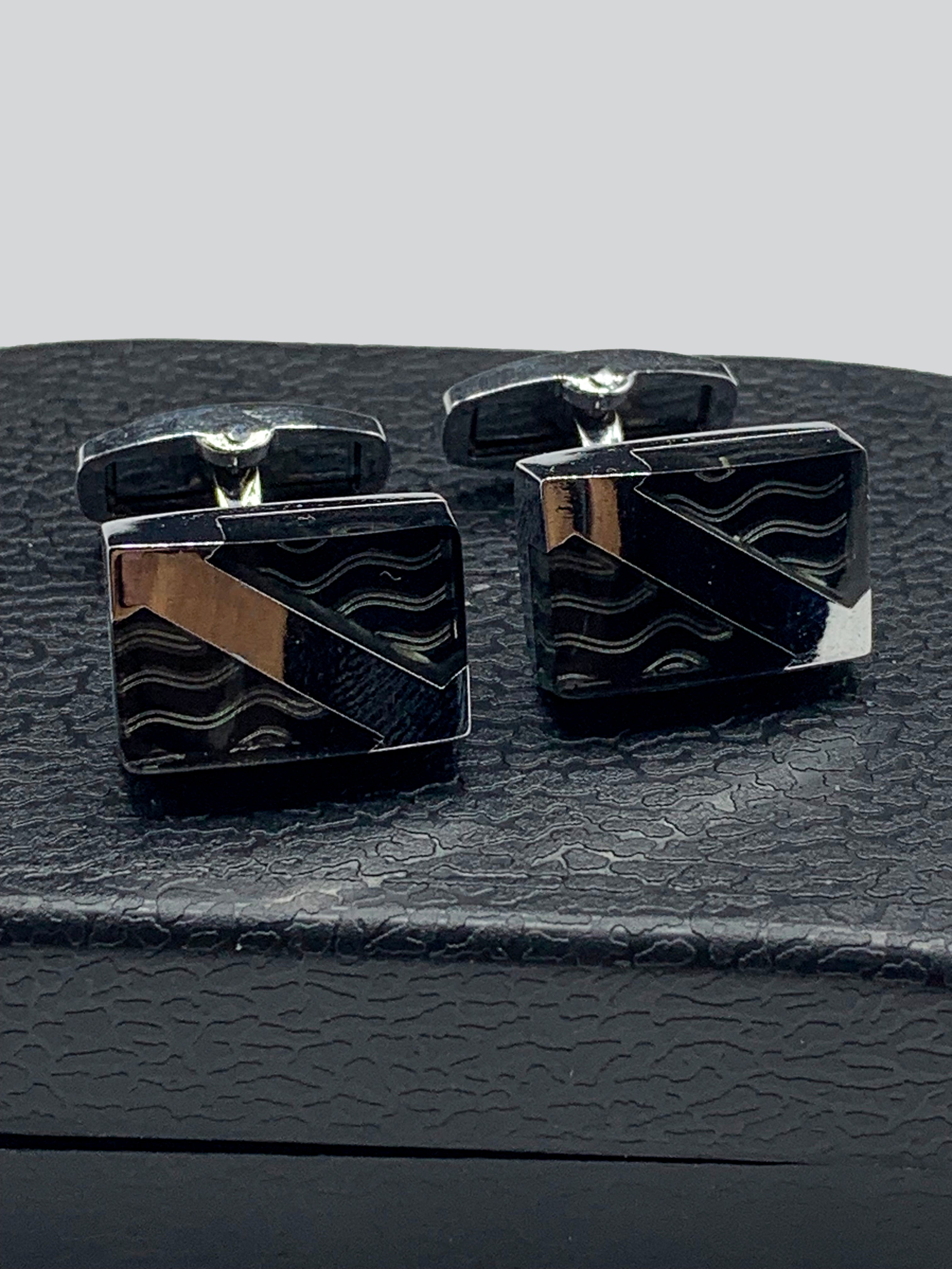 CUFFLINKS (006)