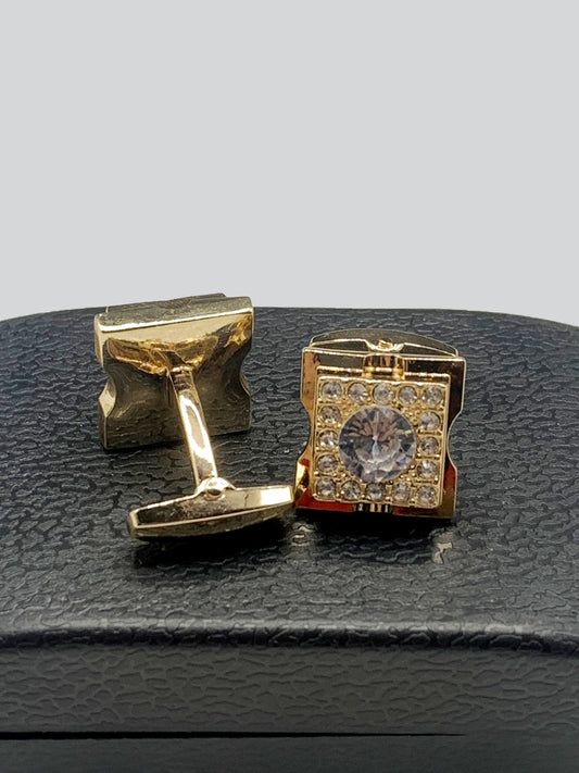 CUFFLINKS (001)