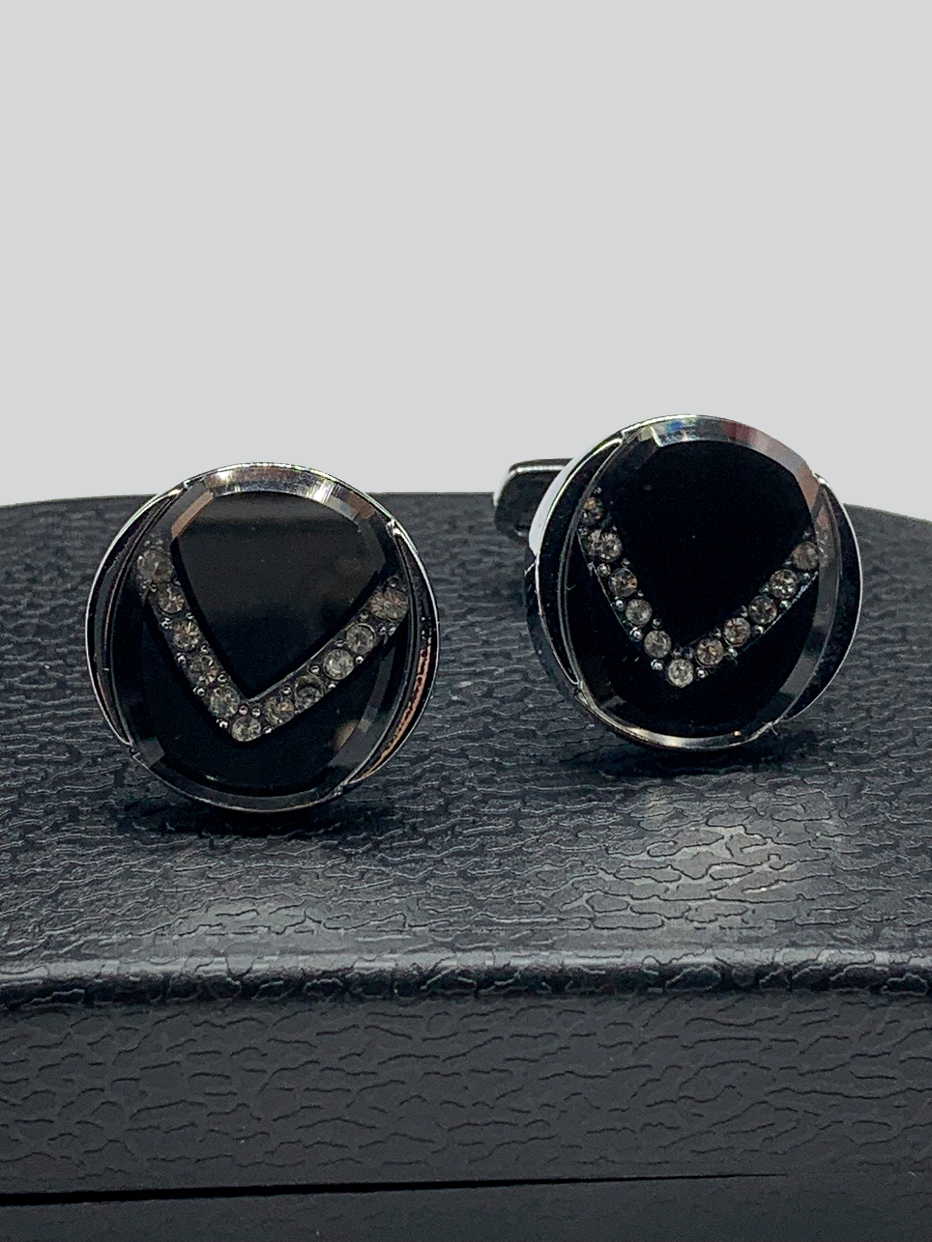 CUFFLINKS (012)